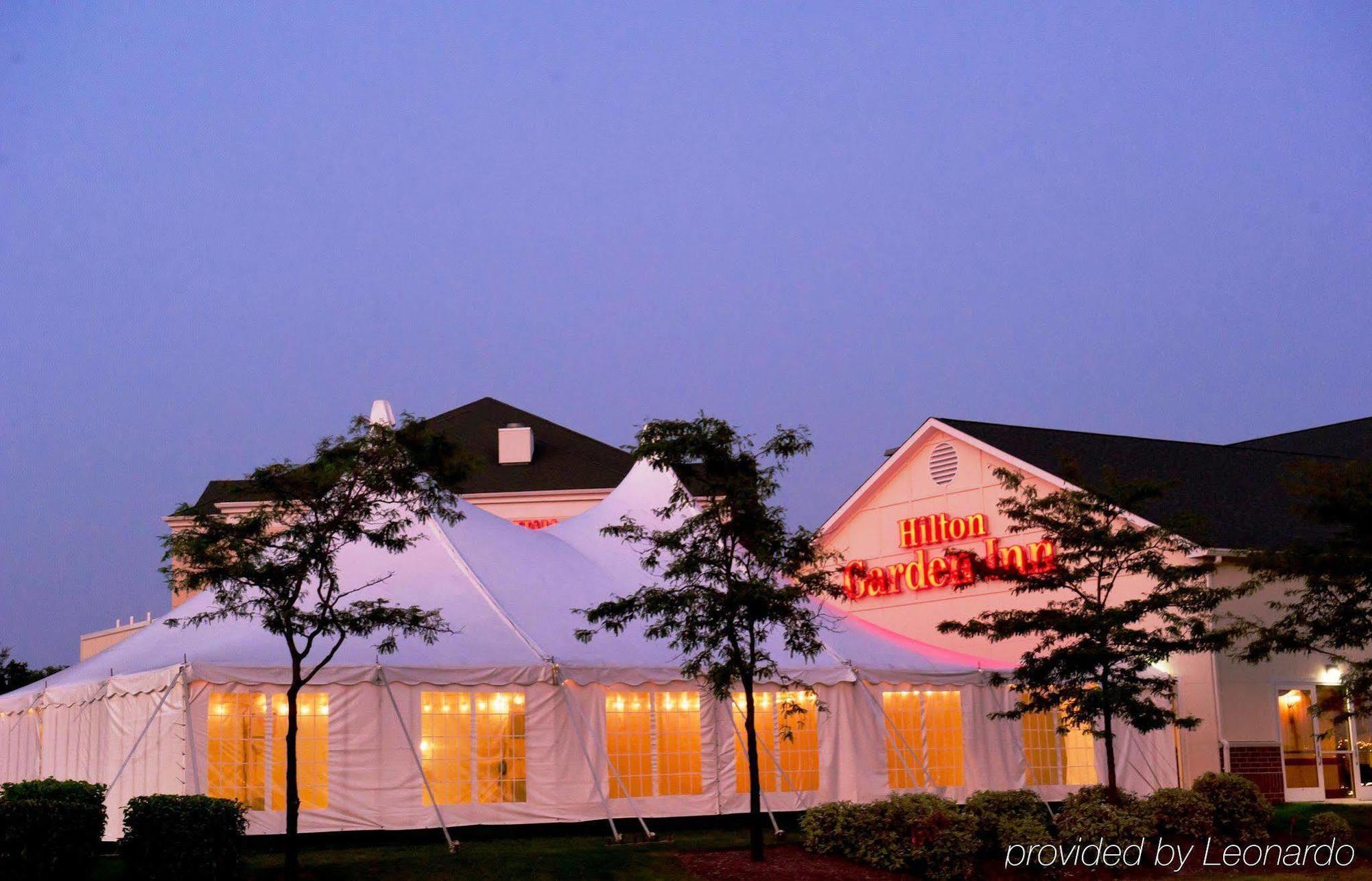 Hilton Garden Inn Milwaukee Northwest Conference Center Facilities photo